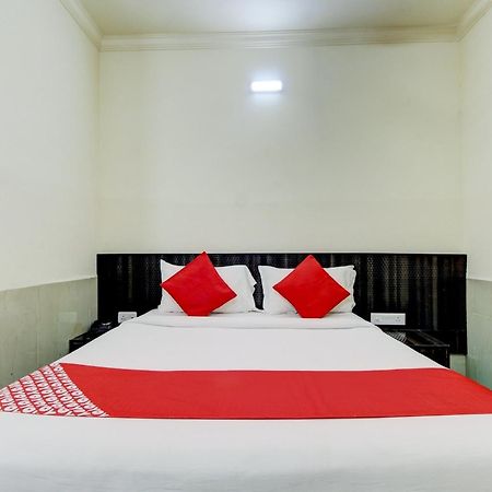 Super Hotel O Nar Comforts Near Ksr Railway Station Bengaluru Kültér fotó