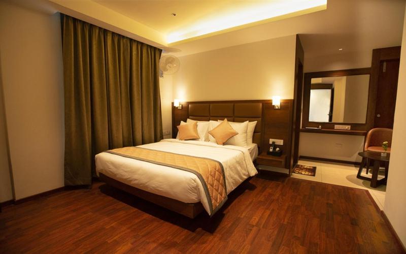 Super Hotel O Nar Comforts Near Ksr Railway Station Bengaluru Kültér fotó